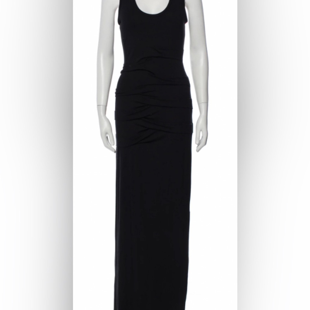 Nicole Miller Artelier black gown with pleating detail